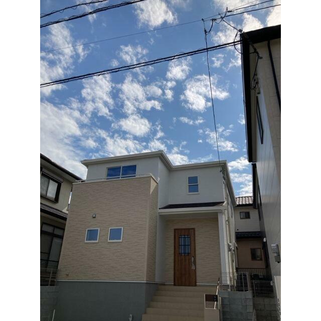 日を重ねるごとにこの佇まいに愛着が湧いてきそう（1号棟）