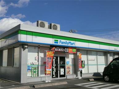 ファミリーマート　豊橋吉川店