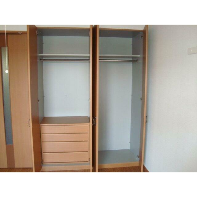 クローゼット内