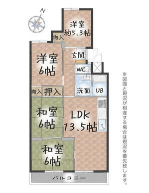 玄関が家の中心にある間取りは、短い生活動線で慌ただしい朝もスムーズ