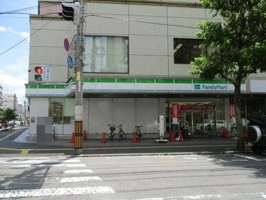 ファミリーマート光町一丁目店