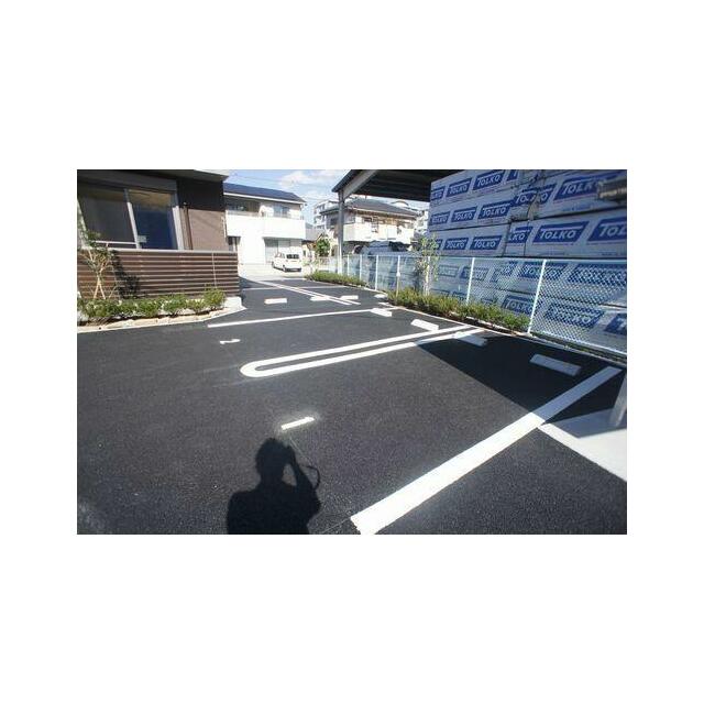 ☆敷地内に駐車場付いております☆