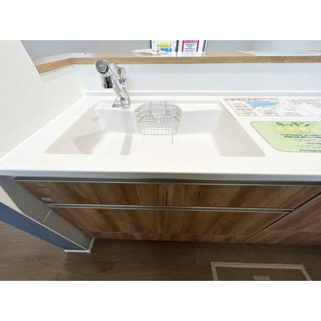 広い流し台で調理もしやすいです。