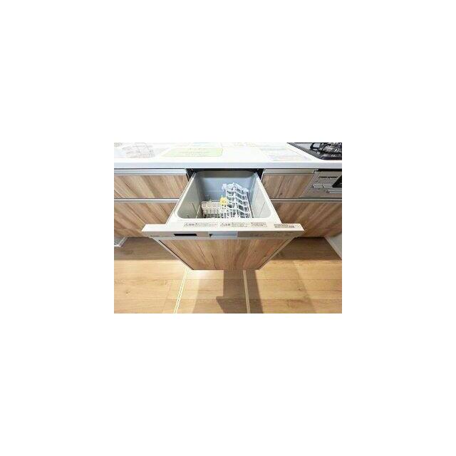 家事の時短に欠かせない食洗器を完備しています。