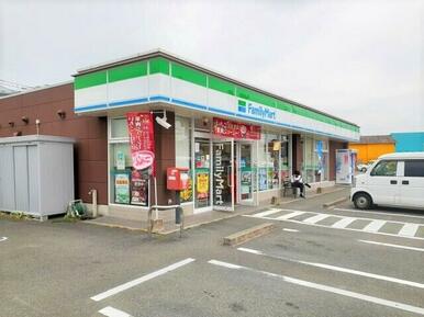 ファミリーマート玉名築地店