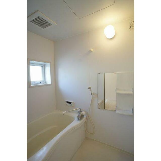 【浴室】１日の終わりは清潔感のある快適な空間で、ゆっくりと疲れを癒してください♪