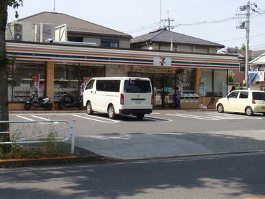 セブンイレブン八王子陵南店