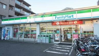 ファミリーマート三ツ沢下町店