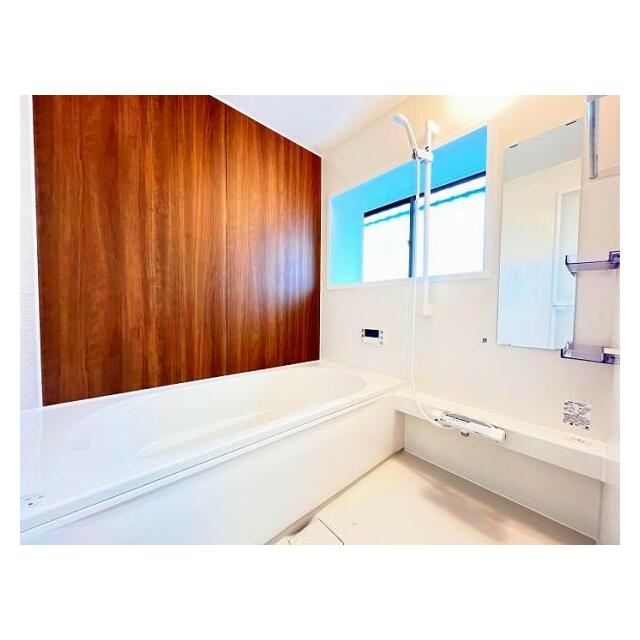 「浴室」　新品交換、フタあり。