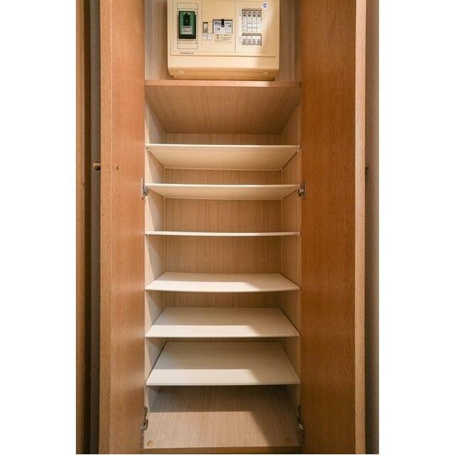 シューズボックス