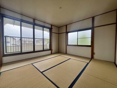 直接バルコニーに出られるので、洗濯物も楽々＾＾