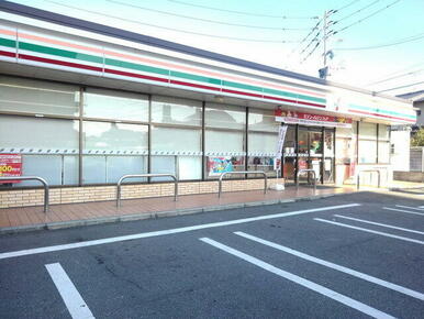 セブンイレブン大野城瓦田店