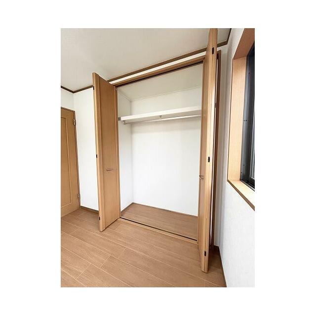 洋室4.3帖のクローゼット