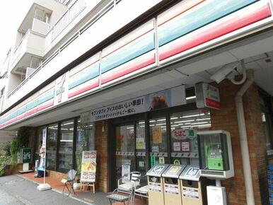 セブンイレブン綱島西店