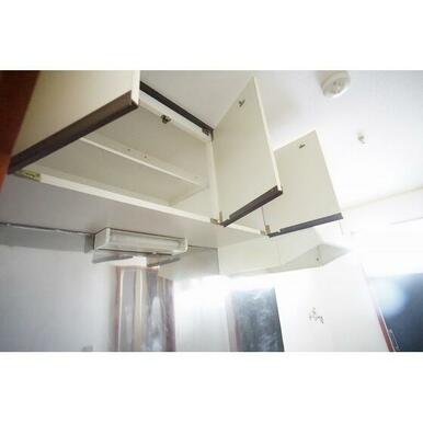 キッチン上部収納