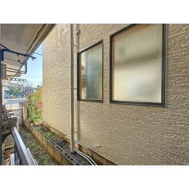 洗濯物の外干しはこちらで