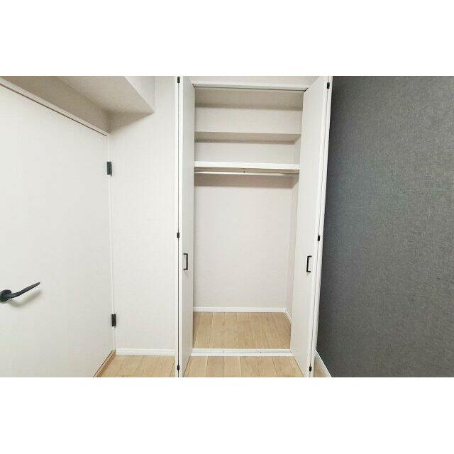 洋室2クローゼット：新調済み。