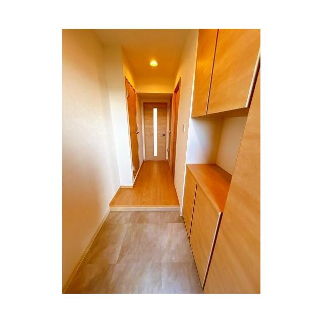 玄関側からのお写真です。