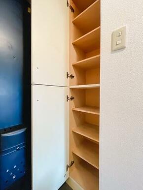 シューズボックス