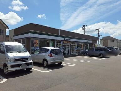 ファミリーマート新発田中曽根店