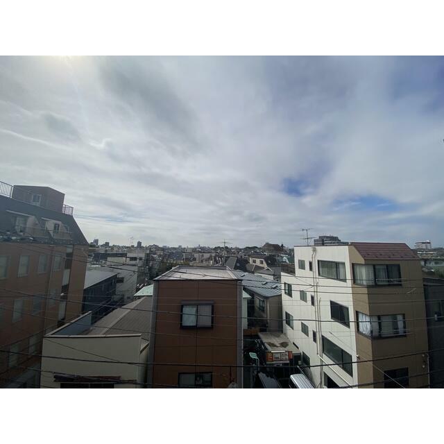 お部屋からの景色です！圧迫感がないので暮らしやすい♪