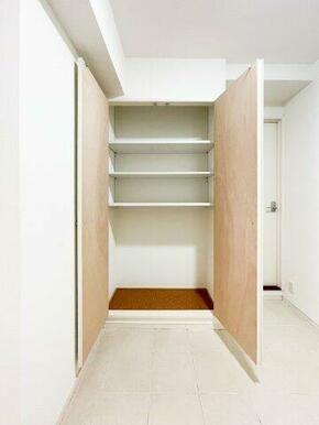 小物を収納するのに便利です