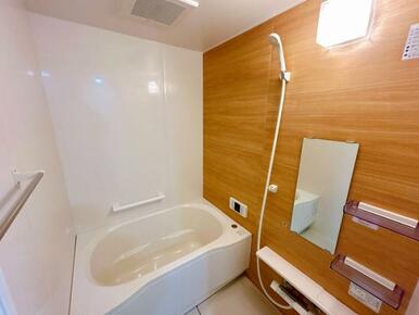 浴室新品交換済みです。