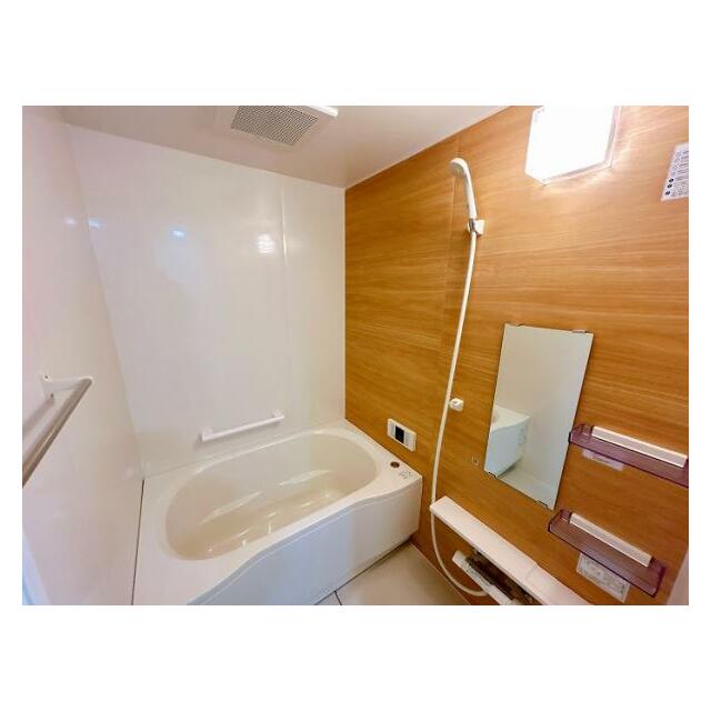 浴室新品交換済みです。