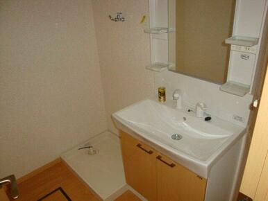 洗髪洗面化粧台