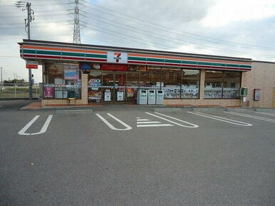 セブンイレブン西尾巨海町店