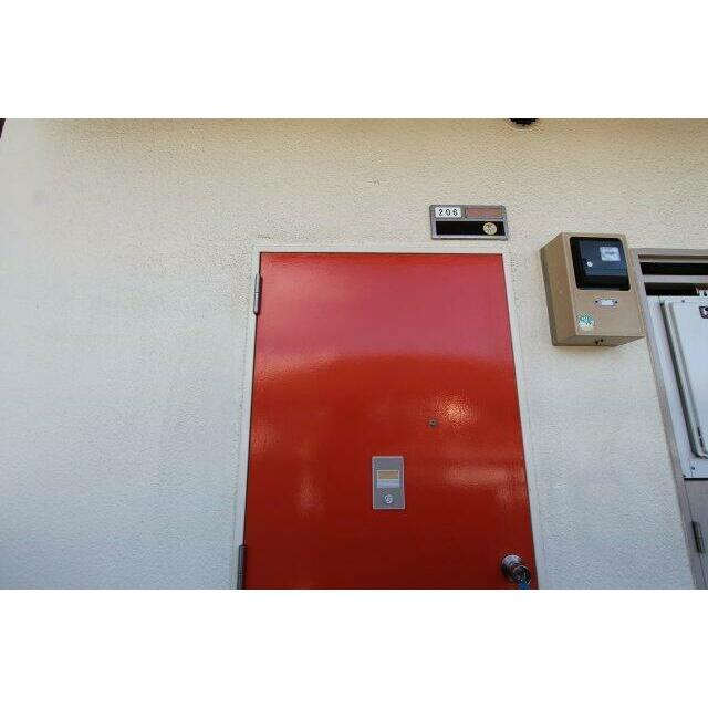 明るい玄関です