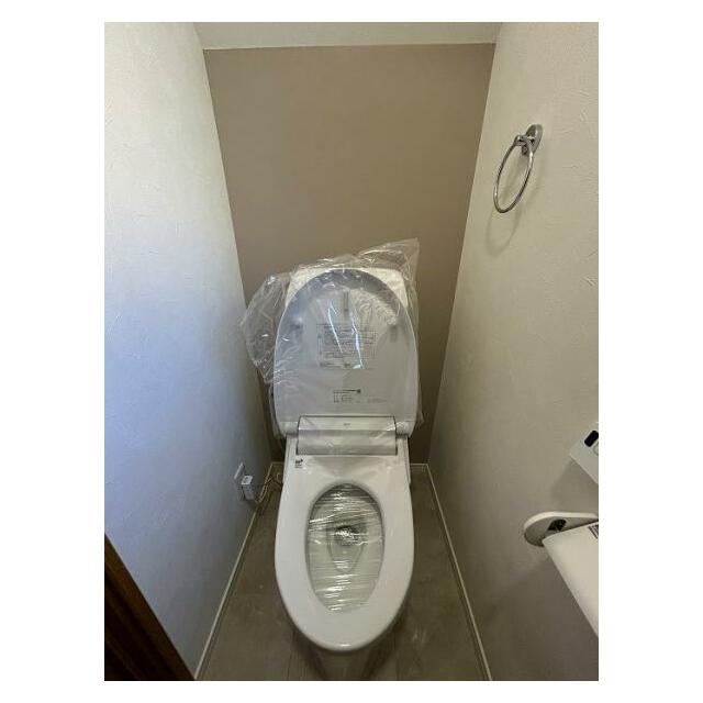 「1階トイレ」新品交換済みです