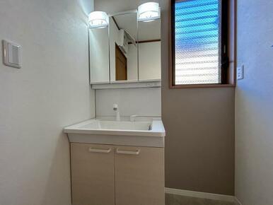 「洗面所」新品交換済みの洗面台です