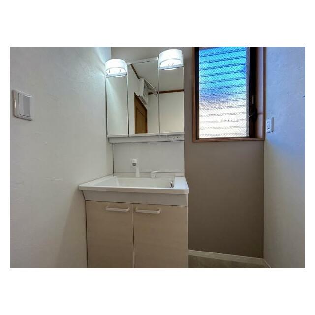 「洗面所」新品交換済みの洗面台です