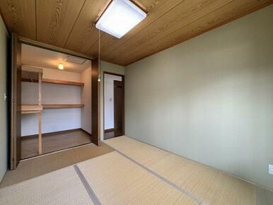 広い収納も全部屋ついております。
