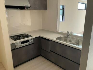 忙しい時はコンロを有効に使って時短料理にトライ（1号棟）