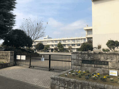 相模原市立上鶴間小学校