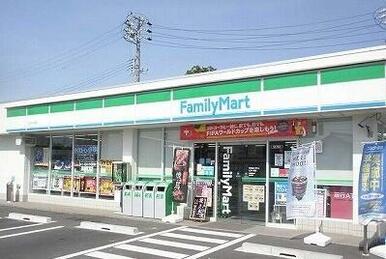 ファミリーマート　豊川上野店
