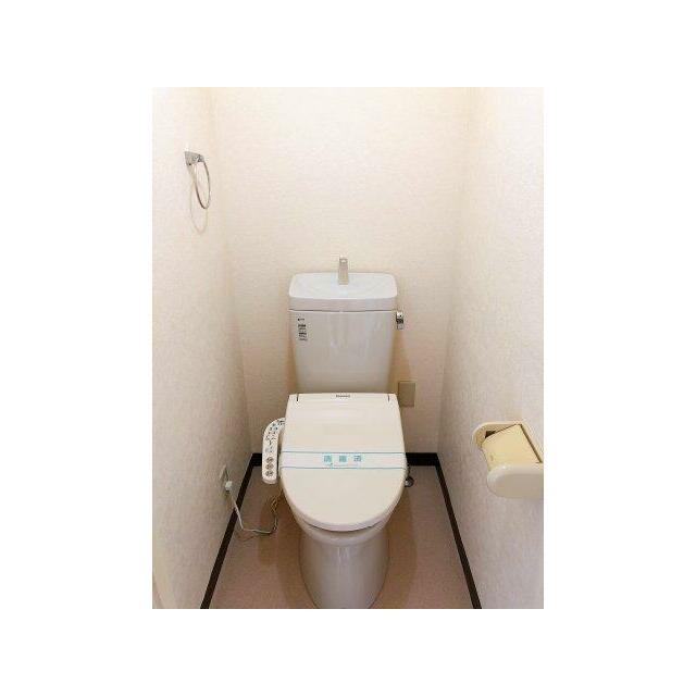 清潔感のあるトイレです