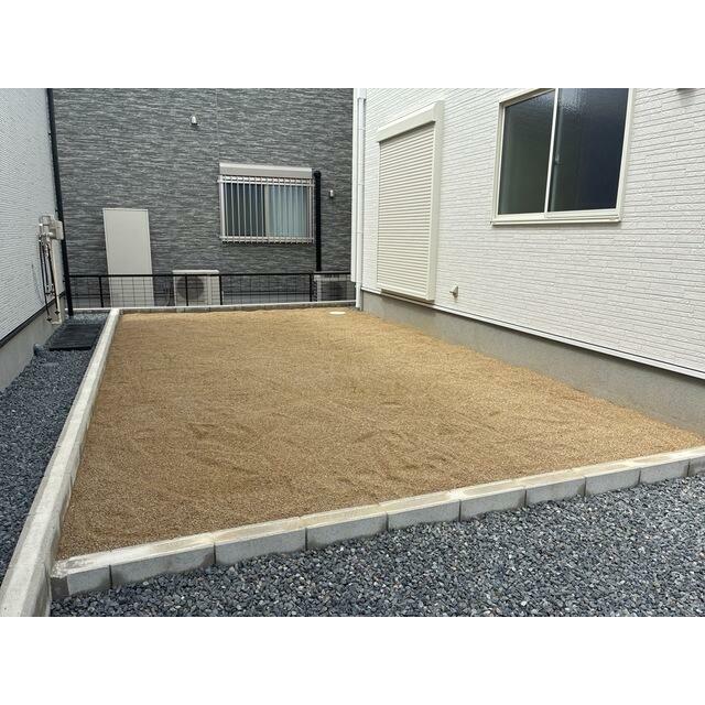 屋外も専有できるって意外とぜいたくな気分です：プライベートガーデン（2号棟）