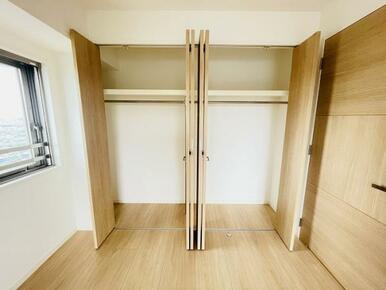 洋室３　収納