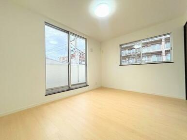 3F北側洋室(約6.1帖の洋室です)