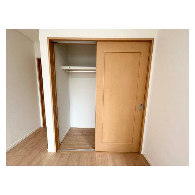 1階洋室約6帖クローゼット内