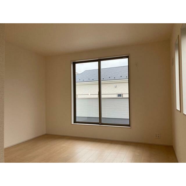 リビングとは別に静かな時間を楽しめる部屋（5号棟）