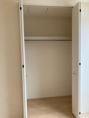 賢く収納しながら季節ごとの装いを楽しみたい（5号棟）