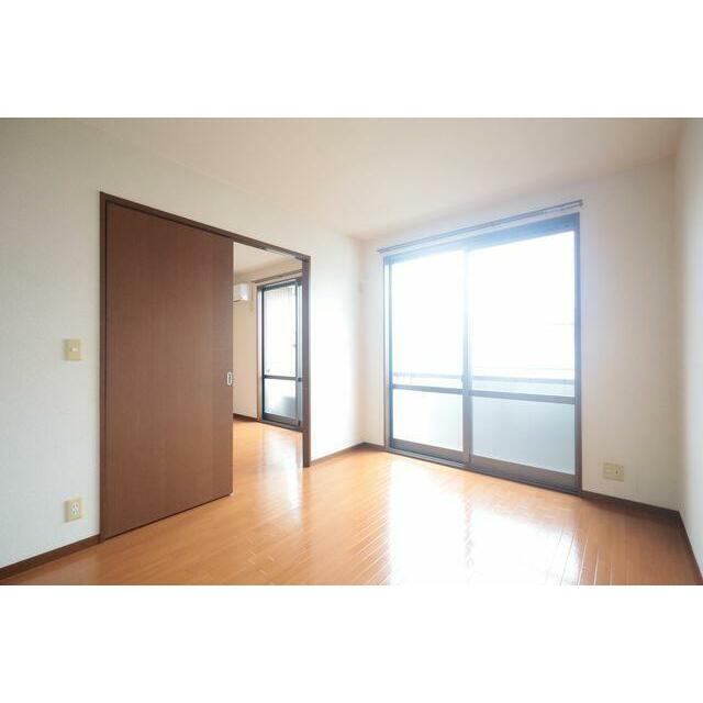 【５．９帖洋室】