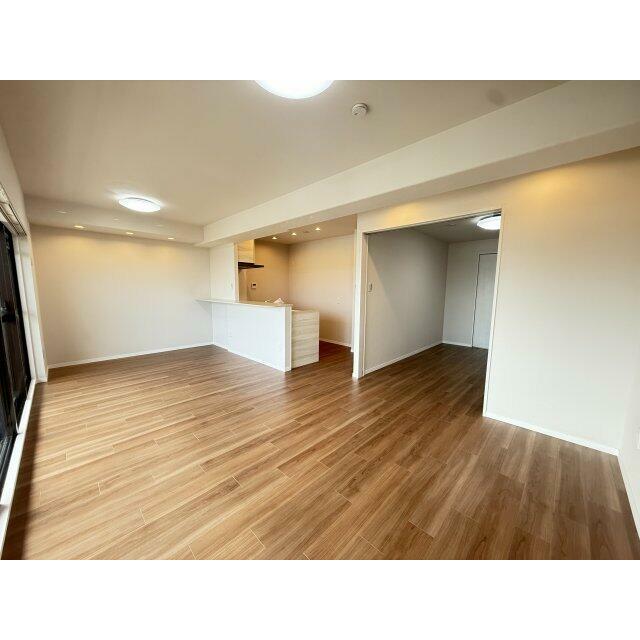 日当たり良好な15.9畳のリビング♪