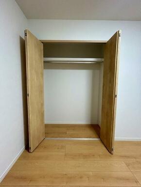 2階洋室クローゼット