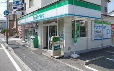 ファミリーマート　東雲本町店