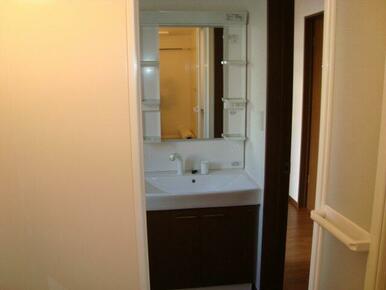 洗髪洗面化粧台